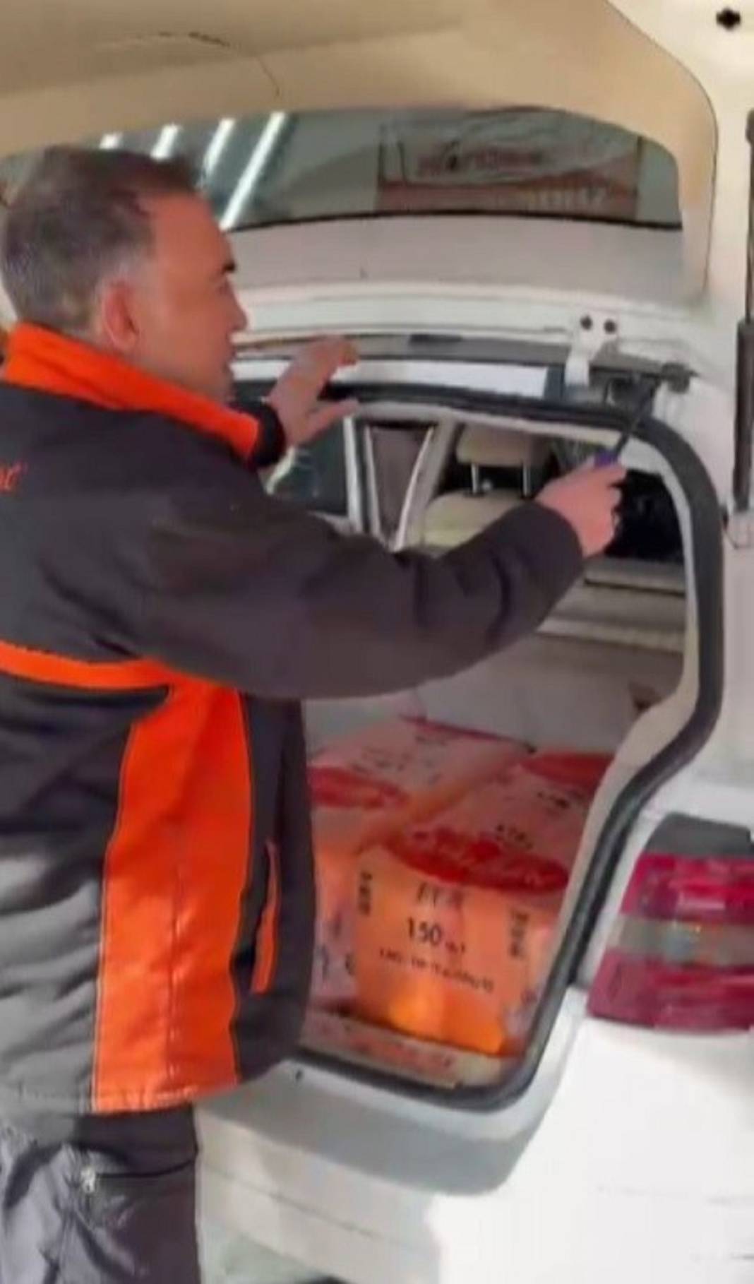 Konya'da ekspertizde şok gerçek ortaya çıktı!  Araç 11 farklı arabadan toplanmış, hava yastıkları silikonlu 3